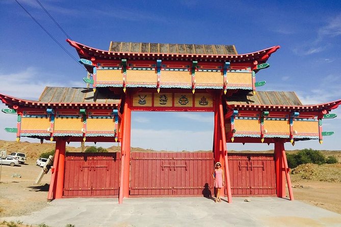 2D,1N Gobi desert and Old city Kharkhorum stay with Nomadic family - What the $500 price includes