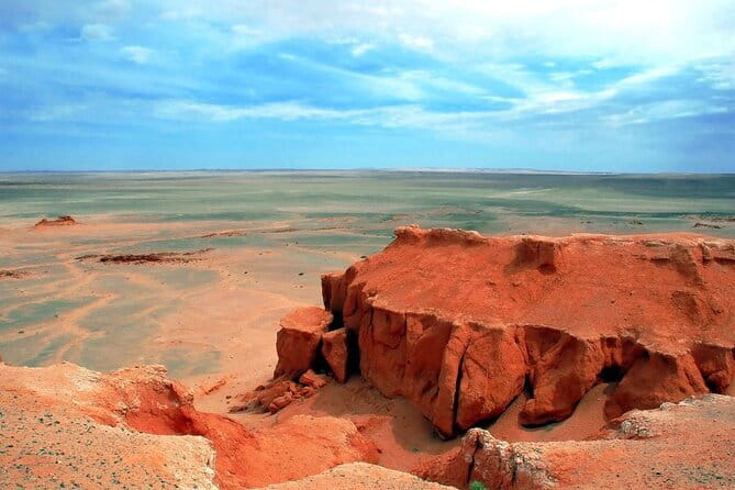 6 Days Gobi Desert Tour with complimentary airport pickup - Day 3: Fossils and the Flaming Cliffs