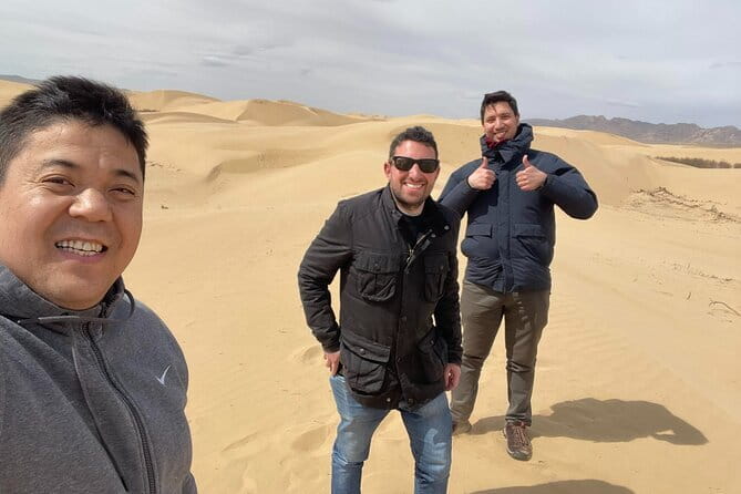 6 Days Gobi Desert Tour with complimentary airport pickup - Day 1: Statue, temple, and the road south