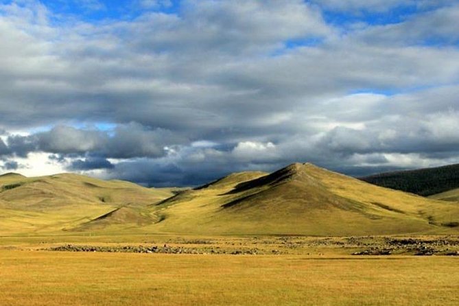 8 Day Great Gobi and Central Mongolia - Day 3: Khongoriin Els, Mongolia’s singing dunes
