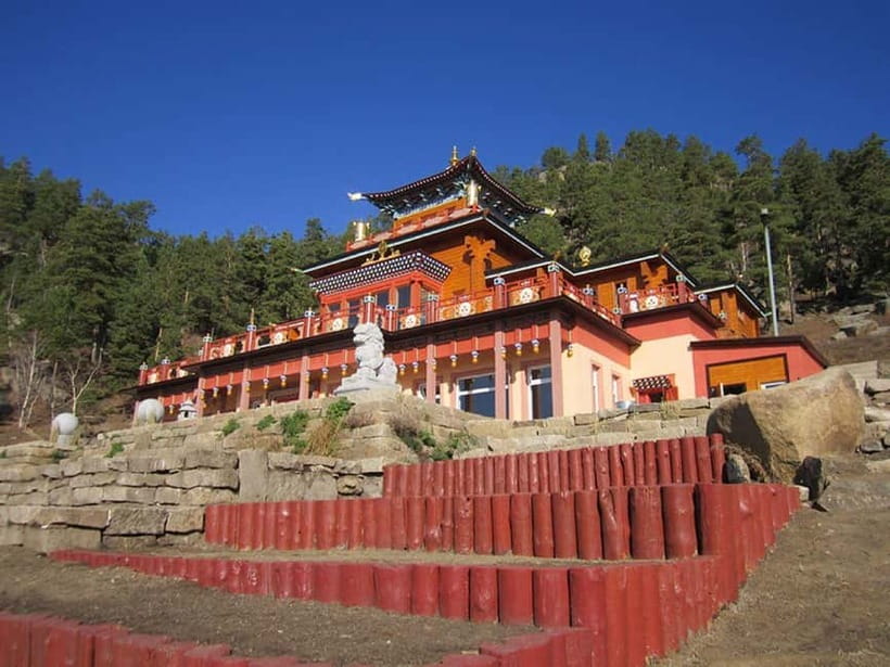 Day tour to Aglag creation monastery - The 9:00 Pickup and the Long Road Out