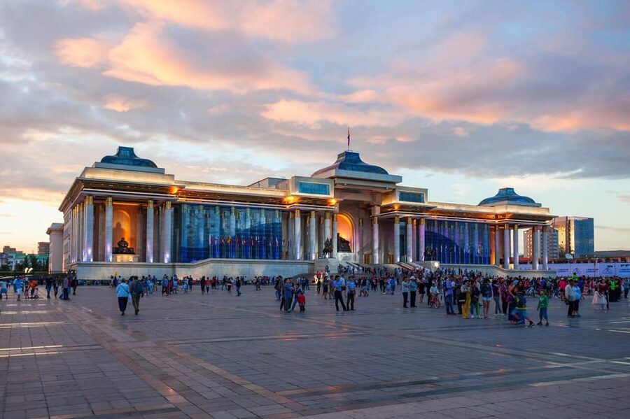 Day Tour to Terelj Park Chinggs khaan statue, Zaisan Hill - What the $100 private tour really offers