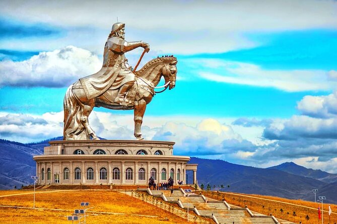 From Ulaanbaatar: Chinggis Khaan Statue and Turtle Rock Day Tour - Who should book this experience