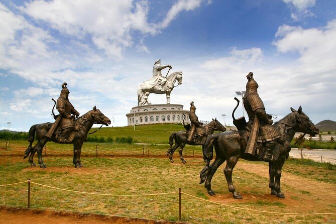 Private Jeep Tour to Chinggis Khaan Statue & Terelj N.P - The day at a glance