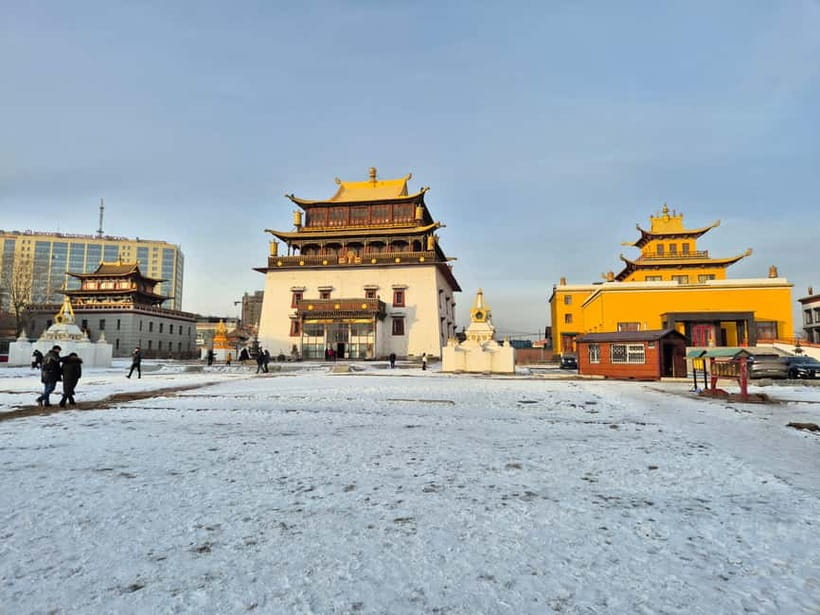 Ulaanbaatar: Guided City Tour with Hotel Pickup - Sukhbaatar Square and the center of modern Mongolia